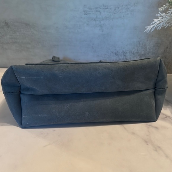 Portland Leather Storm Medium Crossbody - Picture 7 of 9